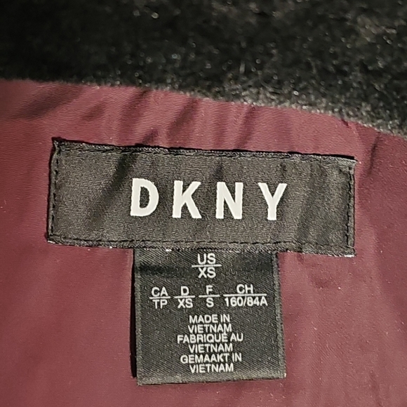 DKNY womens‎ Puffer Coat Jacket Fur Trim Detachable Hood Warm XS Burgundy - Picture 8 of 16